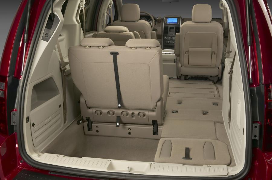  Dodge Grand Caravan 2008 года  (фото 18 из 44)